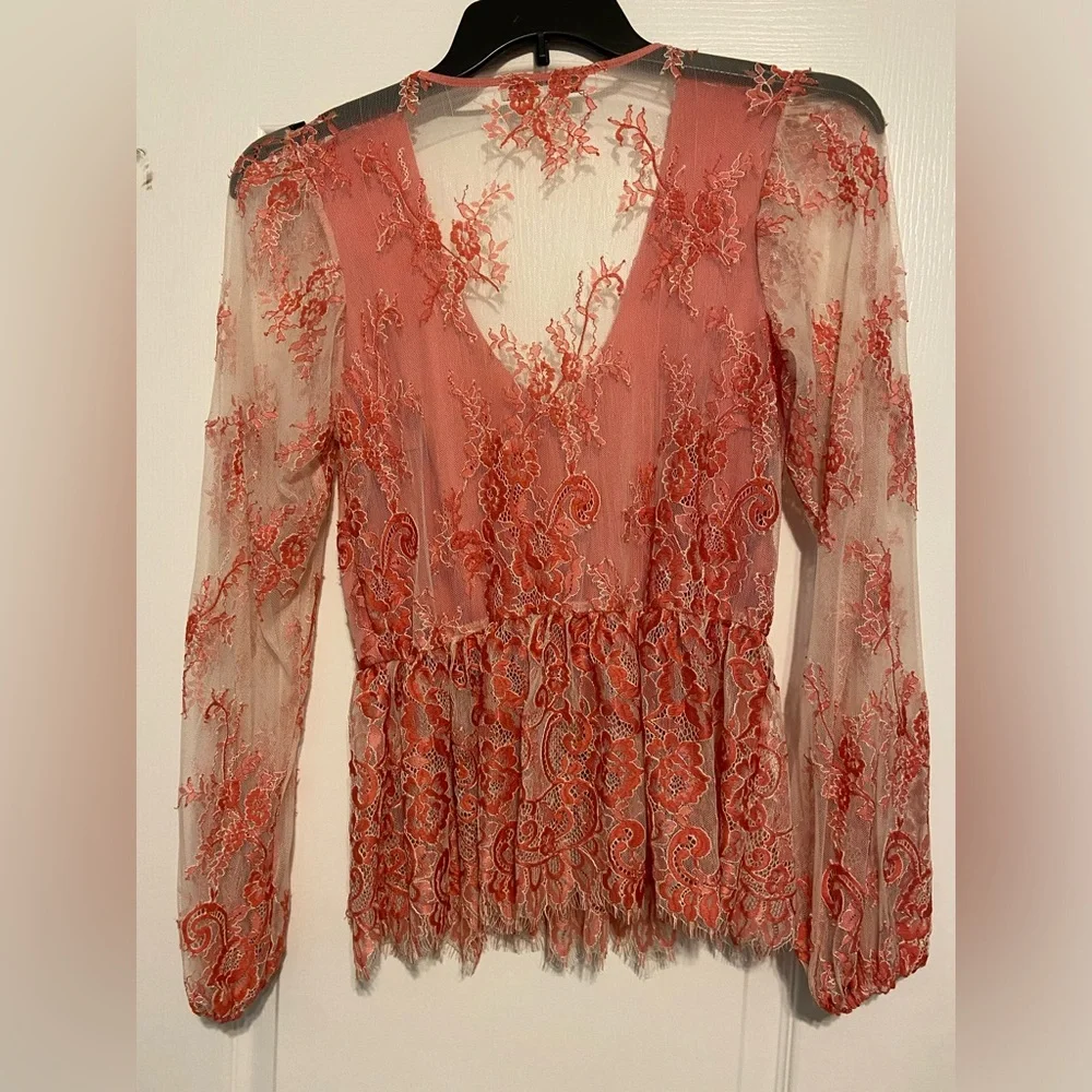 Willow & Root size large lace blouse pink beige🩷 - Picture 2 of 4